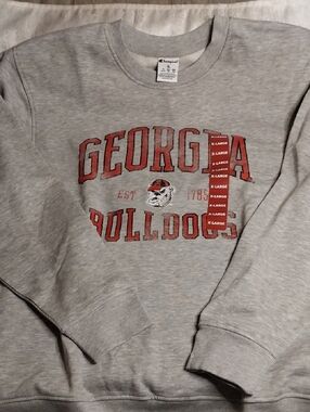 Champion Gray Crewneck Sweatshirt with Red Georgia Bulldogs Lettering